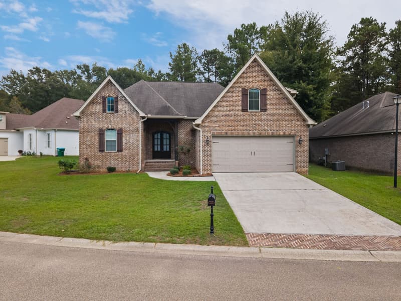 Front yard driveway at 30 Broad Leaf Cove, Petal, Mississippi